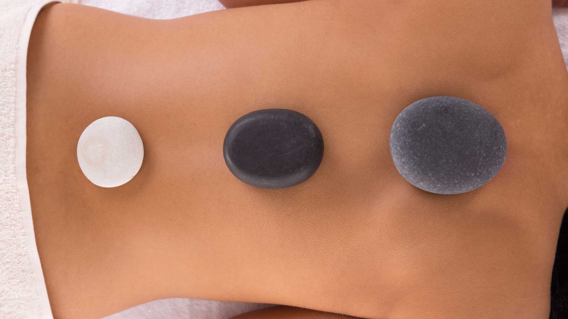 La sensation du chaud et du froid, le massage aux pierres chaudes